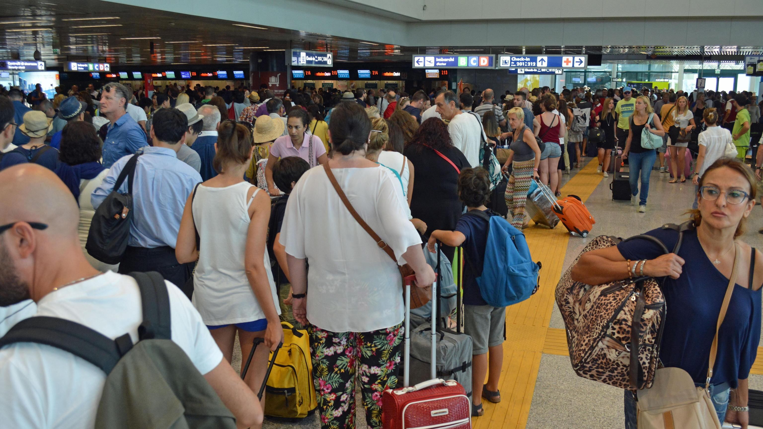 Fiumicino, comincia l'era del riconoscimento biometrico del volto