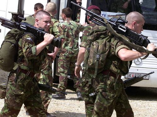 Cameron: "Truppe inglesi per aiutare l'Ucraina a combattere i filorussi"