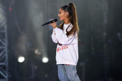 Ariana Grande solidale per Manchester 16