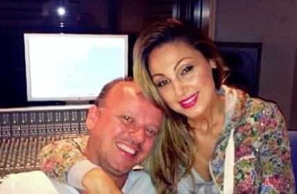 Gigi D'Alessio e Anna Tatangelo insieme in studio di registrazione nel 2016.