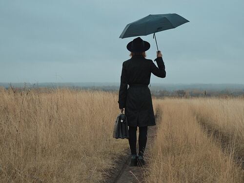 Autumn blues: 4 strategie per superare la malinconia del cambio stagione