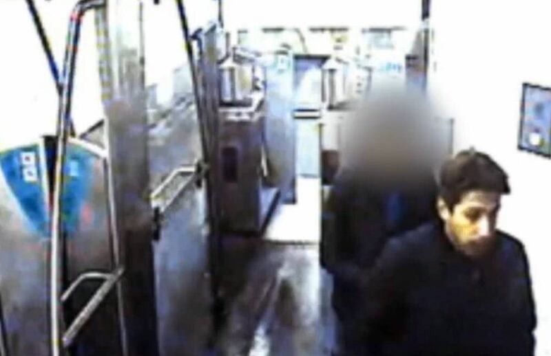 Abaaoud in metro dopo la strage 4