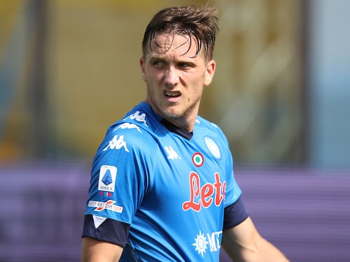 L'Asl ferma il Napoli. La Juve: si gioca