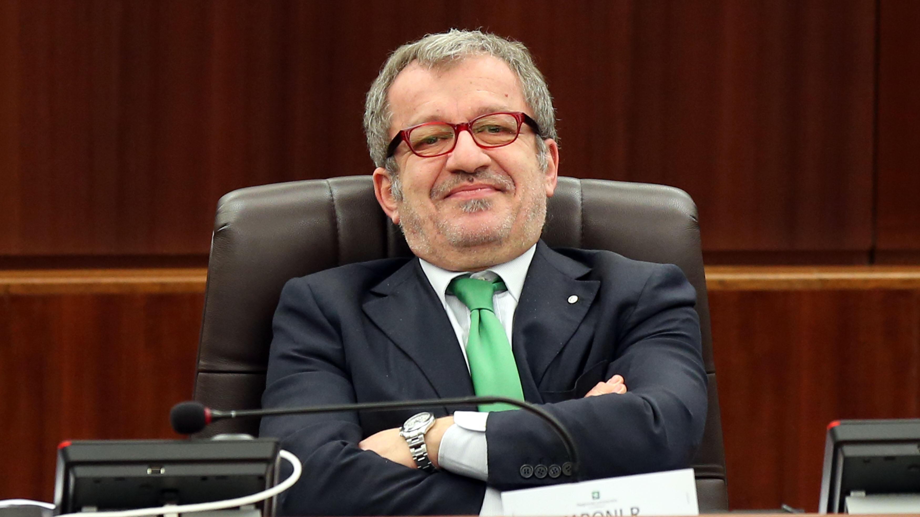Lo sprint di Maroni: ora basta rimborsi per tutti i consiglieri