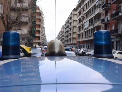 Roma, muore 17enne caduta dal 6° piano: indagini sulla tragedia