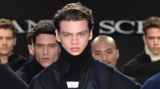 Scervino e la mantella «Così l'uomo seduce»