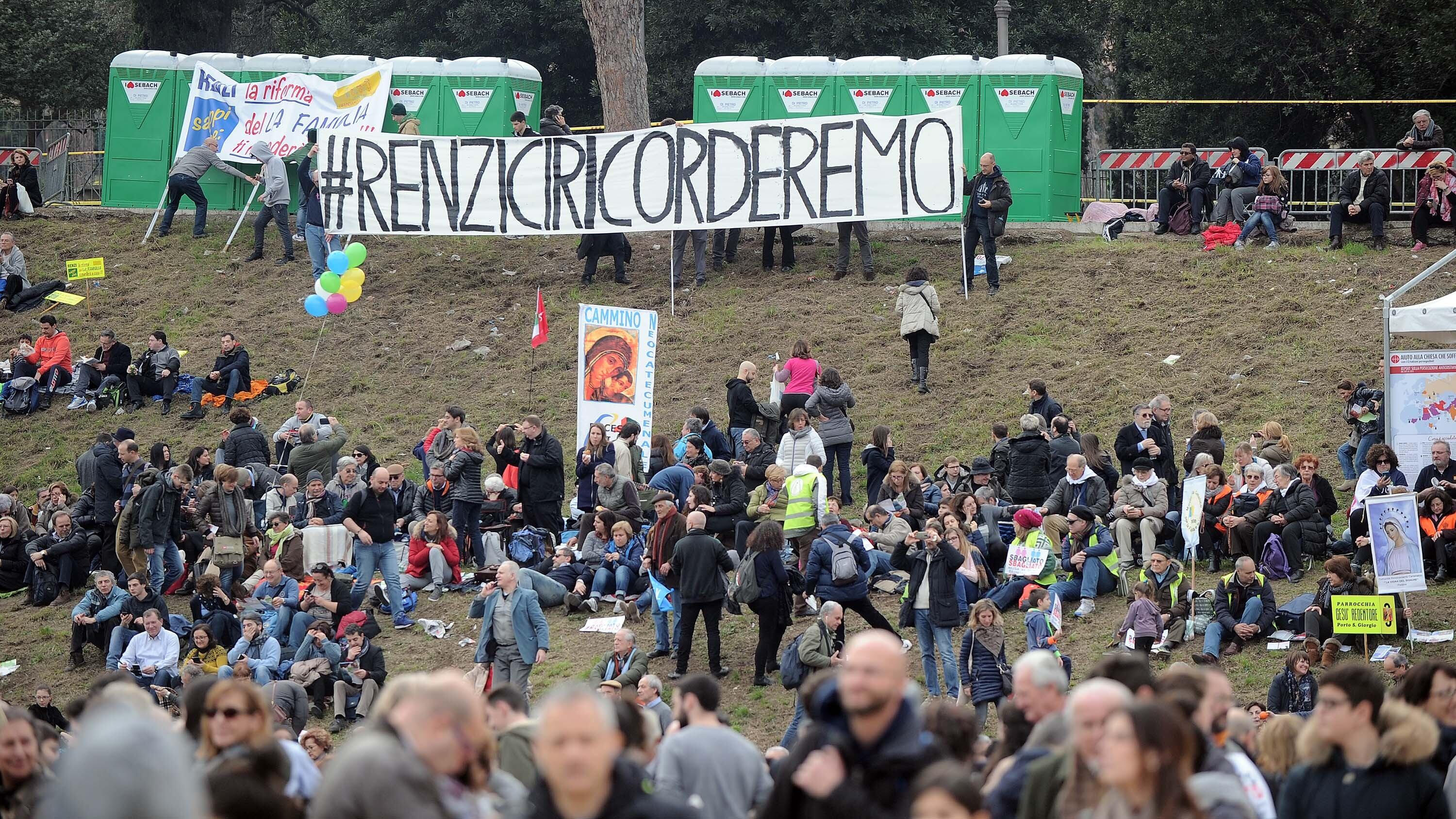 "Questo governo ha sfasciato la famiglia ecco perché noi cattolici voteremo No"