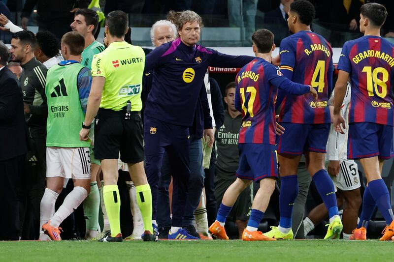Real Madrid Barcellona rissa panchine
