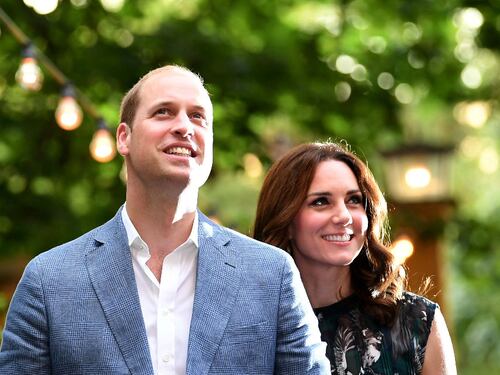 Kate Middleton prende in giro William per i capelli