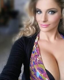 Francesca Cipriani seducente su Instagram  8