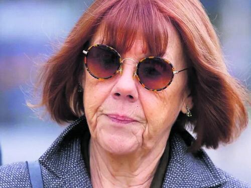 Stuprata per 10 anni da 51 uomini. Cosa c'è dietro: "Il marito un sadico sessuale"