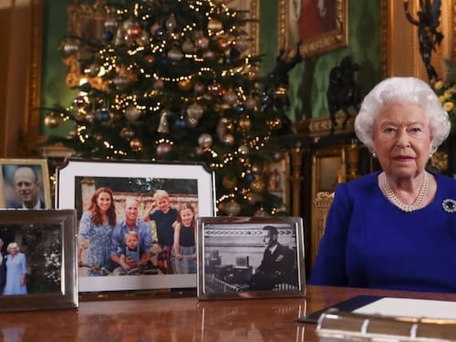 La gaffe di Carole Middleton di fronte alla regina Elisabetta