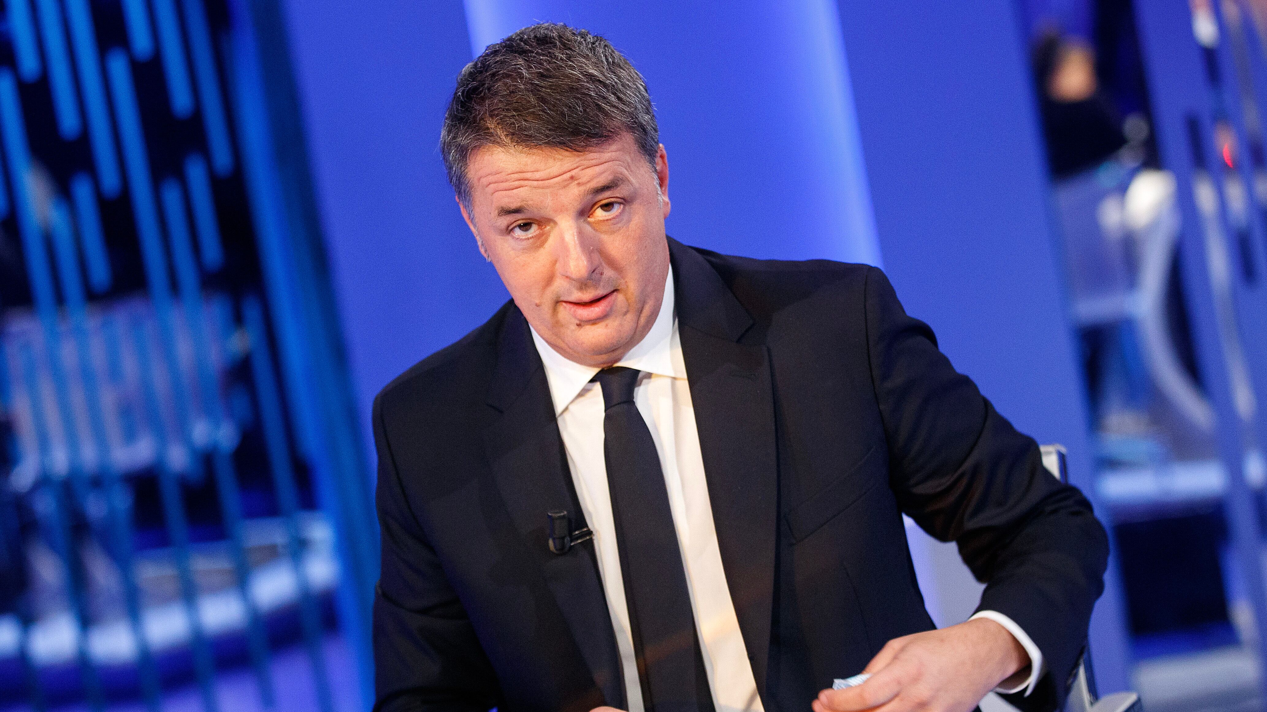 Renzi rifiuta l'immunità. Ma vuole il voto dell'Aula per censurare il pm