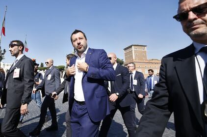 Parata in occasione della Festa della Repubblica 1