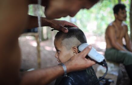 I ribelli delle Farc festeggiano l'accordo 10