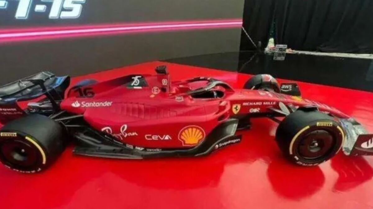 Fuga di foto... Ecco la nuova Ferrari
