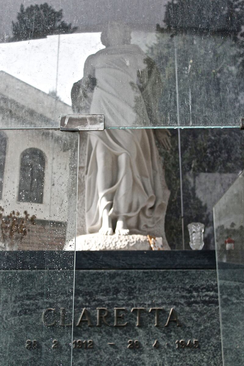 Claretta Petacci: adesso anche il suo mausoleo rischia la demolizione 8