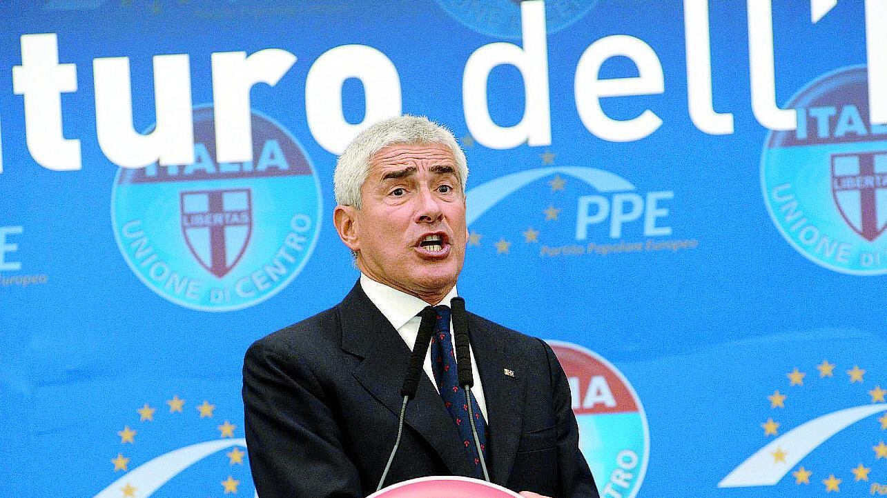 Casini torna nel centrodestra per arrivare al traguardo 37%