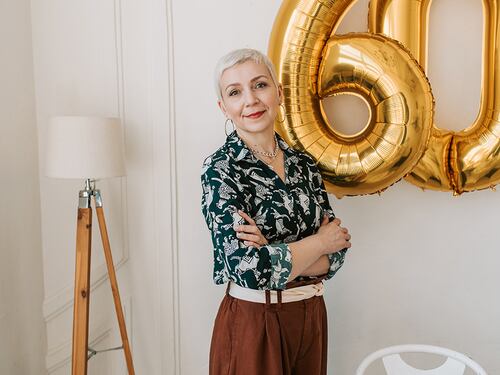 Moda: i colori di fine autunno 2021 per le over 60