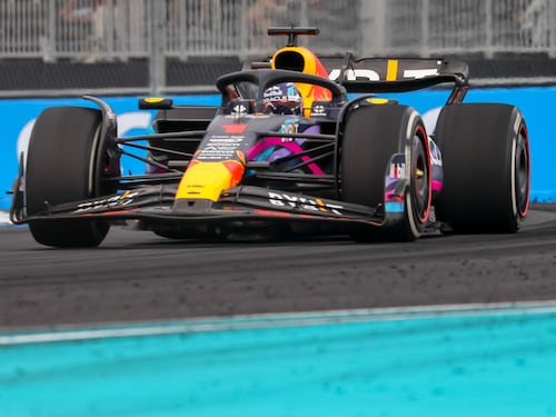 F1, Verstappen trionfa nel GP di Miami. Delude la Ferrari