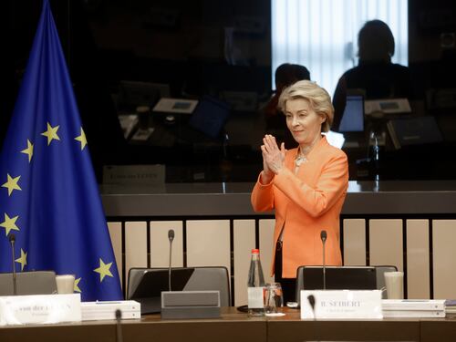 Von der Leyen: "Guerra con la Russia? Non imminente ma non impossibile"