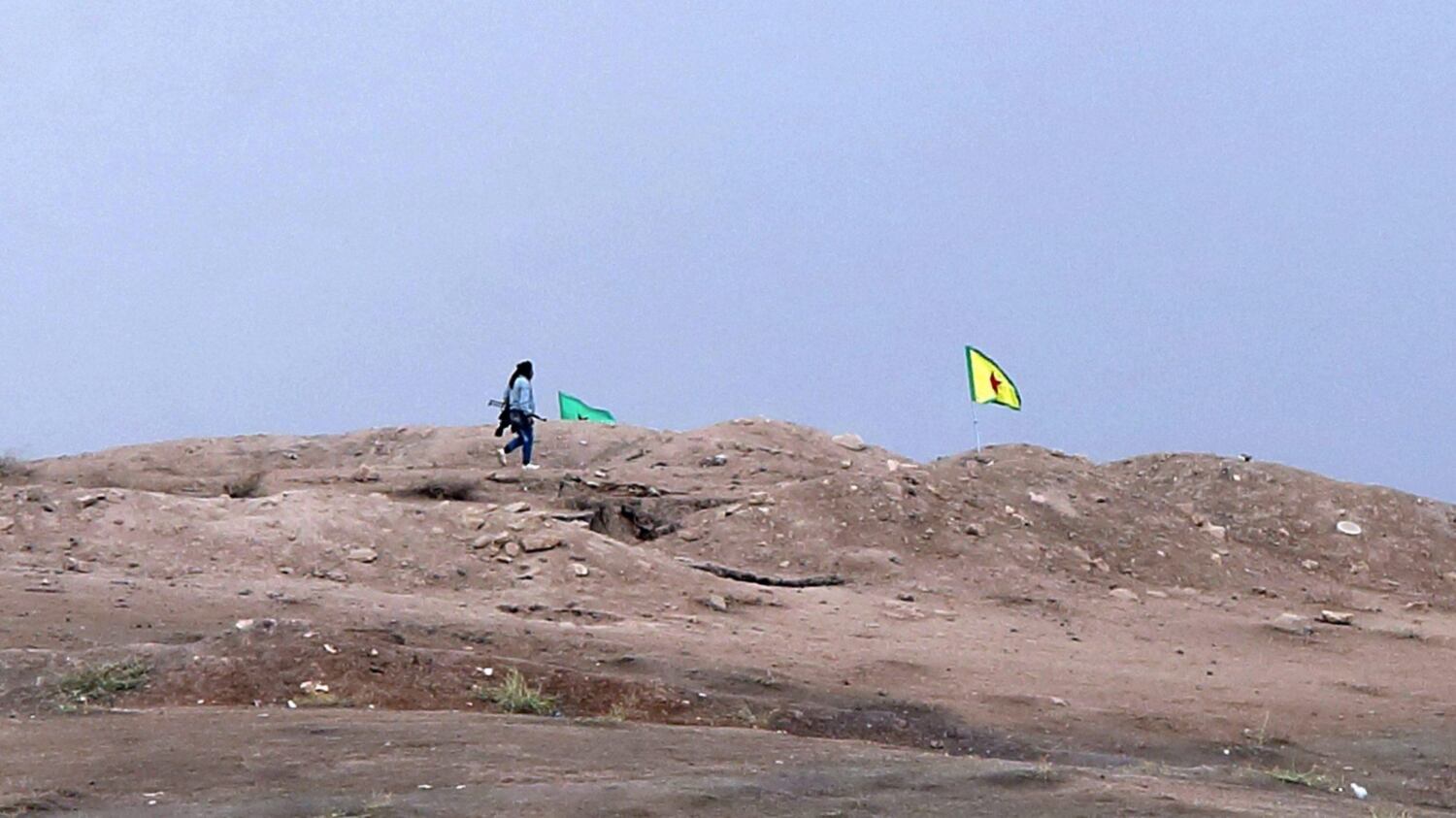 Kobane, rimossa la bandiera dell'Is. La coalizione ripensa la strategia