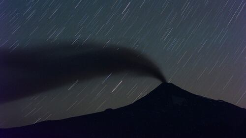 Cile, allerta "arancio" per il vulcano Villarrica 5