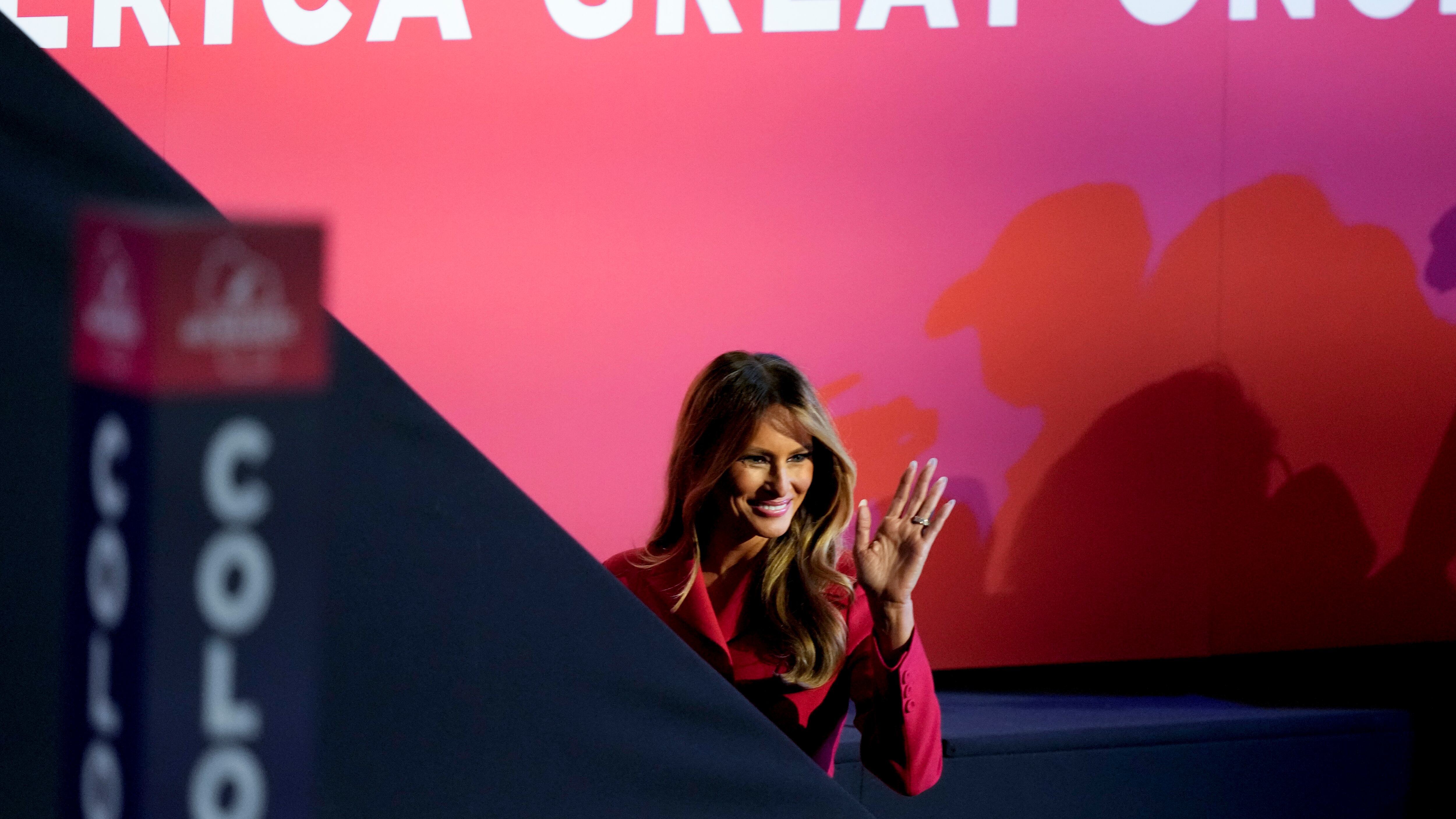Melania, assist a Trump sull'aborto. "Diritto fondamentale delle donne"