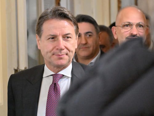 È davvero il leader più "povero"? Ecco perché Conte dichiara così poco