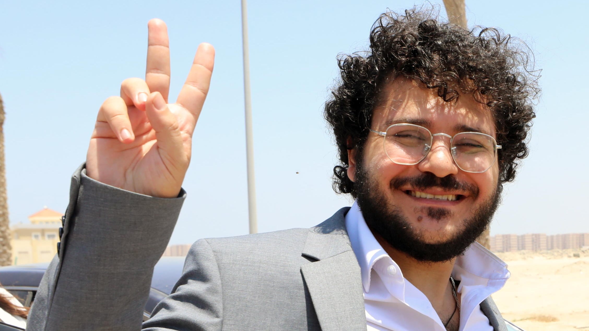 Oggi Zaki rientra in Italia. E intanto festeggia con l'amico islamista Meloni: non aspetto la sua riconoscenza