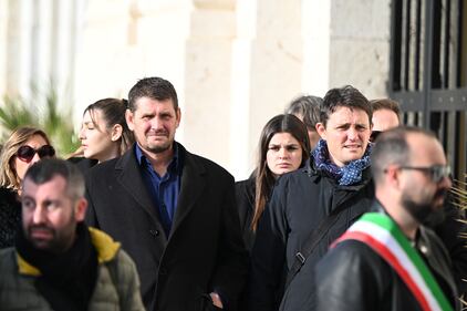 L'ultimo saluto a Gigi Riva: le immagini dei funerali solenni della leggenda del Cagliari e del calcio italiano 19