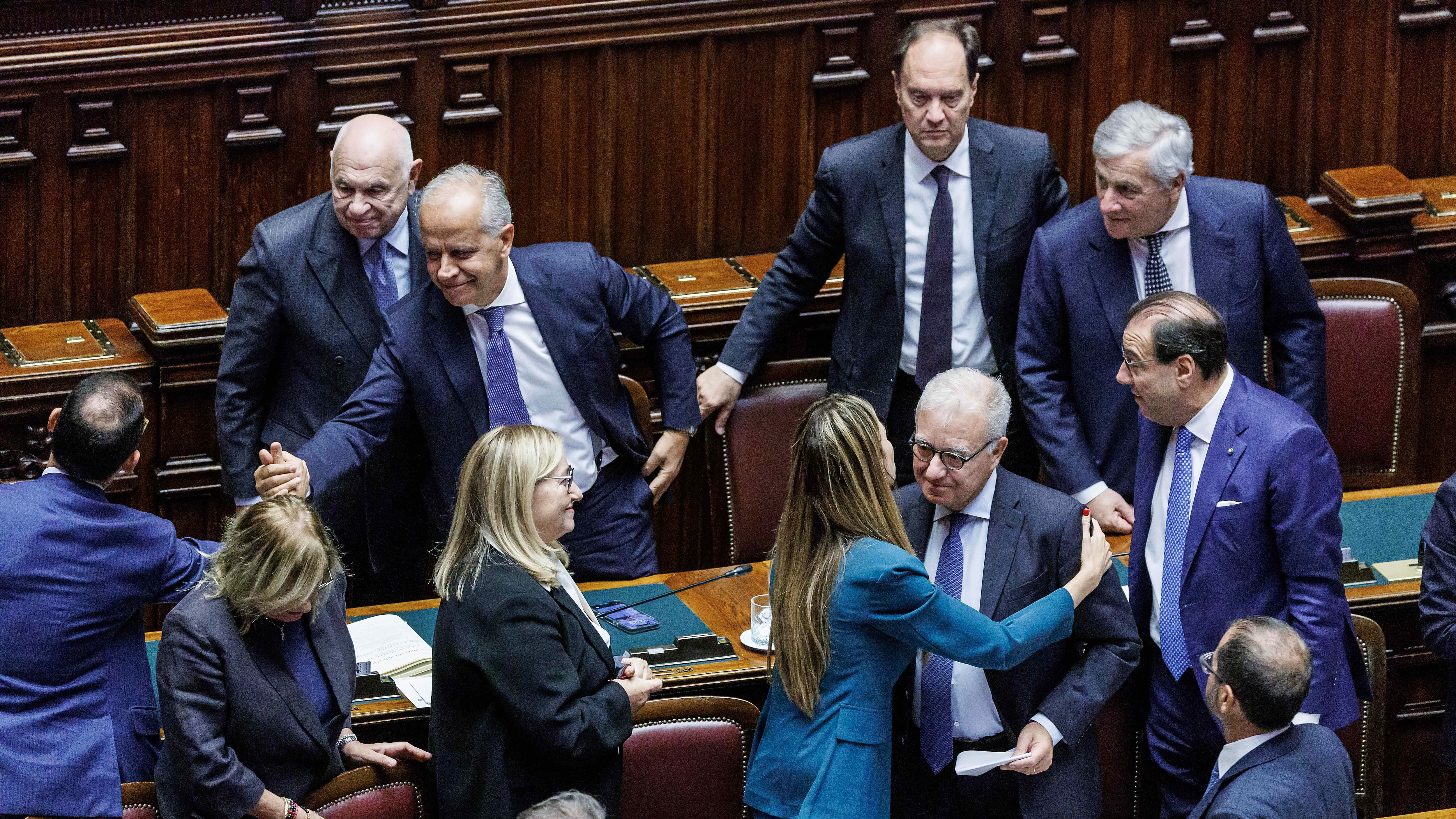 Tutela ai ministri sul caso Almasri. Sinistra impallinata dai franchi tiratori