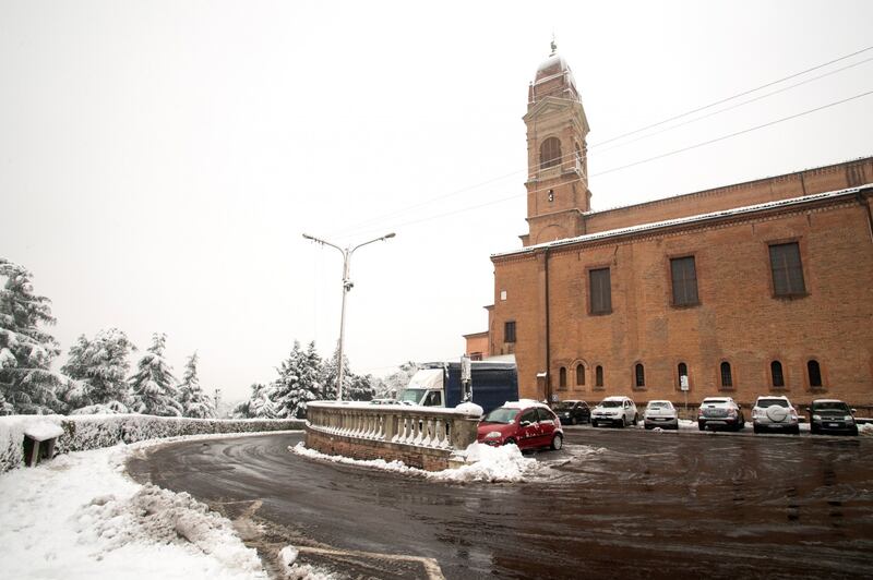 Bologna sotto la neve, le immagini 8