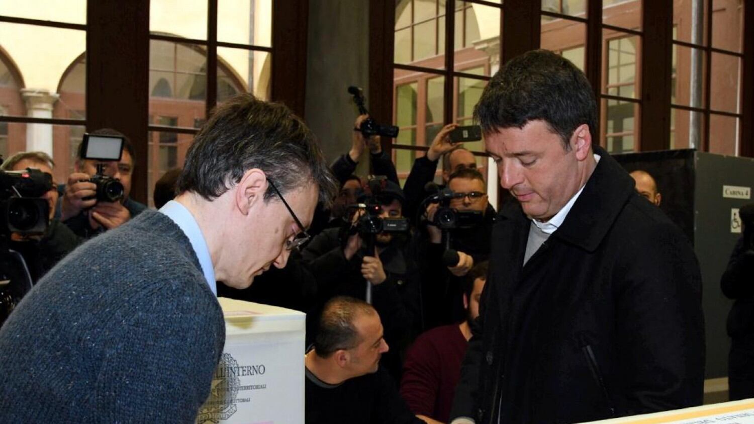 "Renzi ha deciso di dimettersi". Ma è giallo: il portavoce smentisce