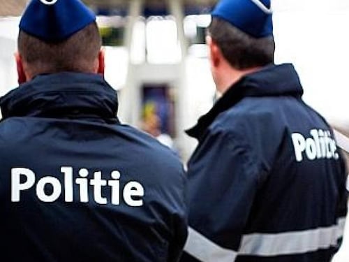 La Francia arresta i poliziotti belgi: "Ci rimandano i migranti"