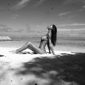 Belen Rodriguez: le foto sexy del lato b 39