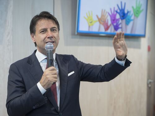 Conte "gran tessitore": "Sarò io a federare il centro-sinistra"