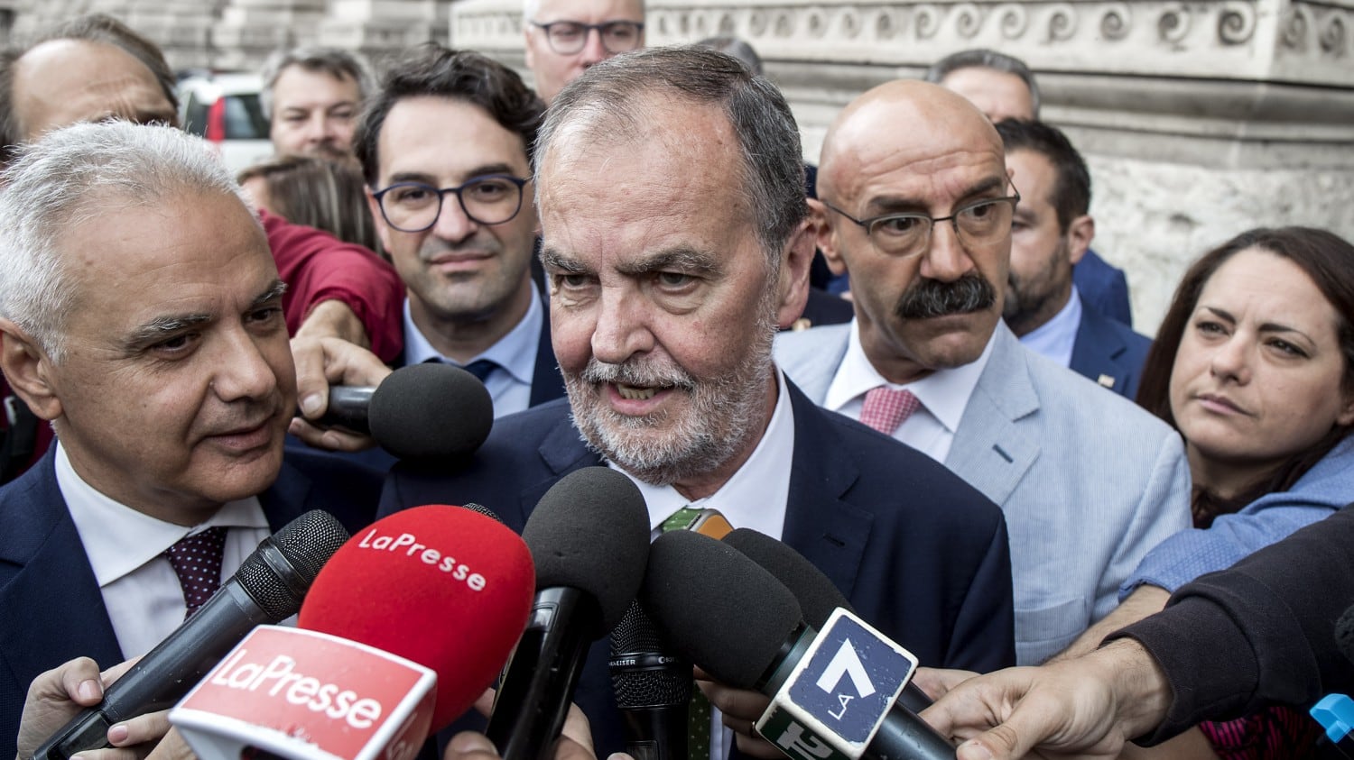 Legge elettorale, ok Cassazione al referendum. Calderoli: "Bomba atomica sul proporzionale"
