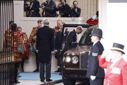 L'arrivo di William al Palazzo di Westminster 1