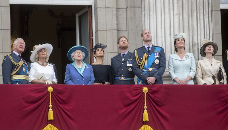 Meghan Markle e Kate Middleton al centenario del Raf 5