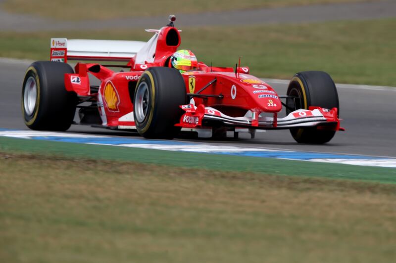 Mick Schumacher sulla Ferrari del papà: le foto più belle 12