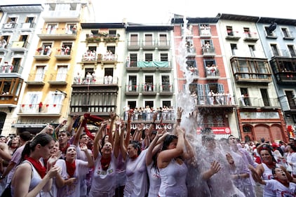 In migliaia a Pamplona per la corsa dei tori 6