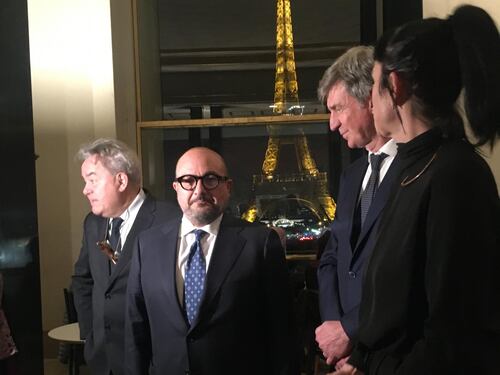 "Restituiscano i beni trafugati". Sangiuliano al Louvre per la trattativa