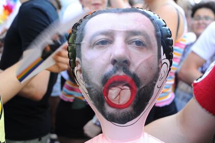 Ecco tutti gli slogan del Gay Pride 6