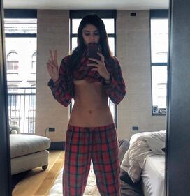 Sara Sampaio, l'angelo sexy in costume 5