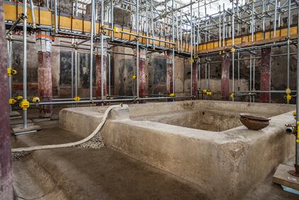Pompei, le foto del complesso termale scoperto alla Regio IX  6