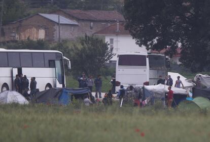 La polizia greca sgombera il campo profughi di Idomeni 9