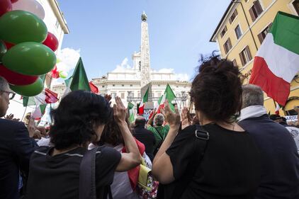 FdI e Lega in piazza contro il Conte bis 10