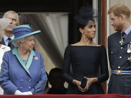 La regina Elisabetta avrebbe proposto ai Sussex di vivere senza titoli