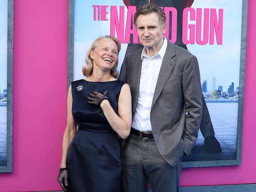 Liam Neeson e Pamela Anderson sono una coppia?